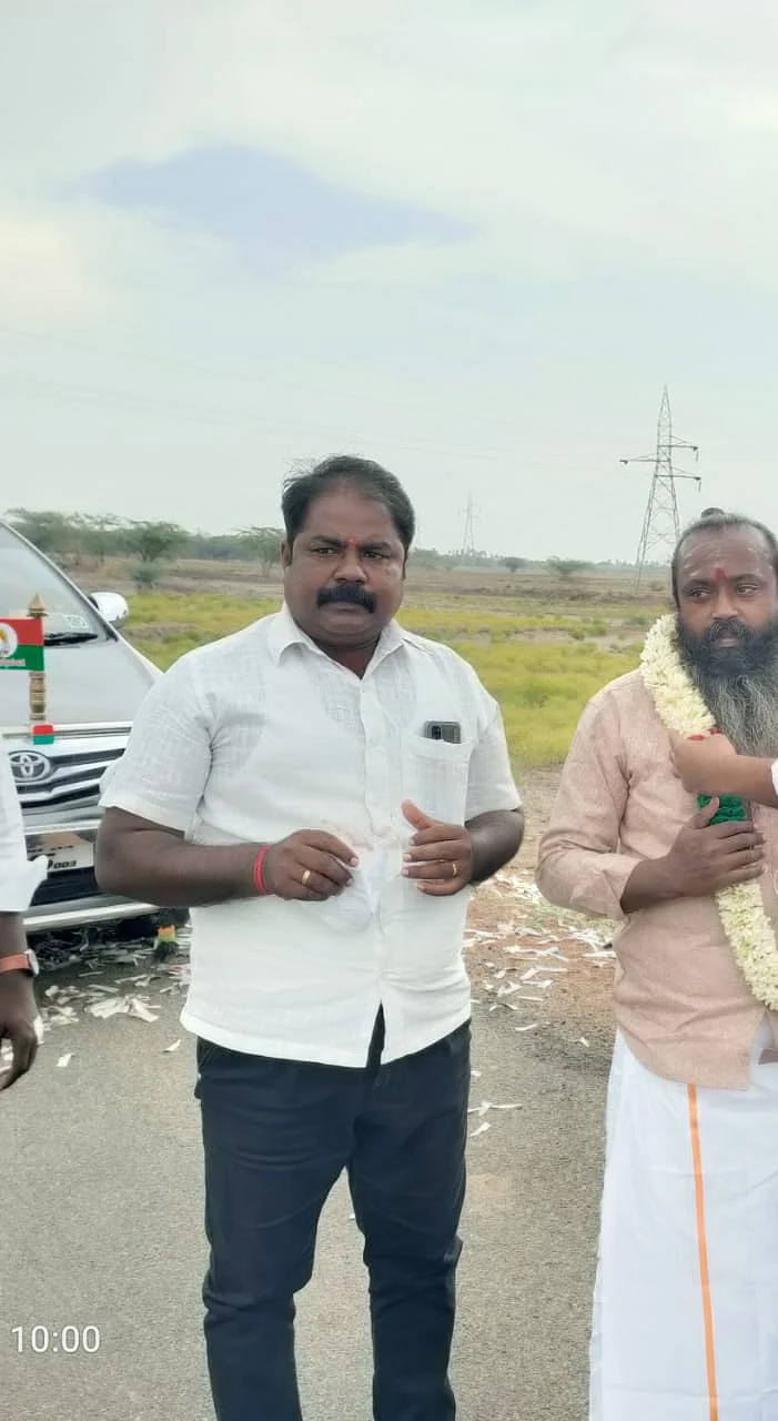 திருவாரூர்: அரசியல் பிரமுகர் படுகொலை! - வதந்தியால் டூ-விலர் மெக்கானிக்குக்கு நேர்ந்த கொடூரம்
