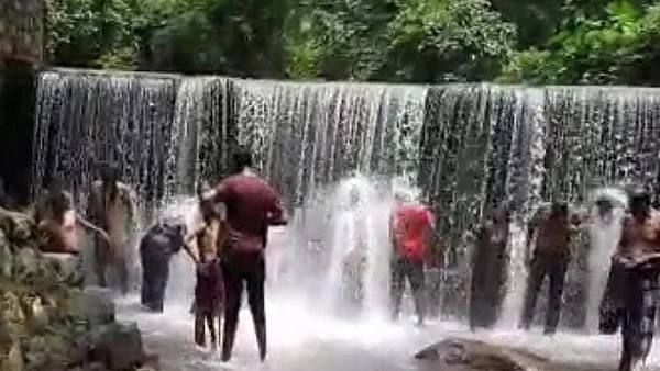 குண்டாறு தனியார் அருவி