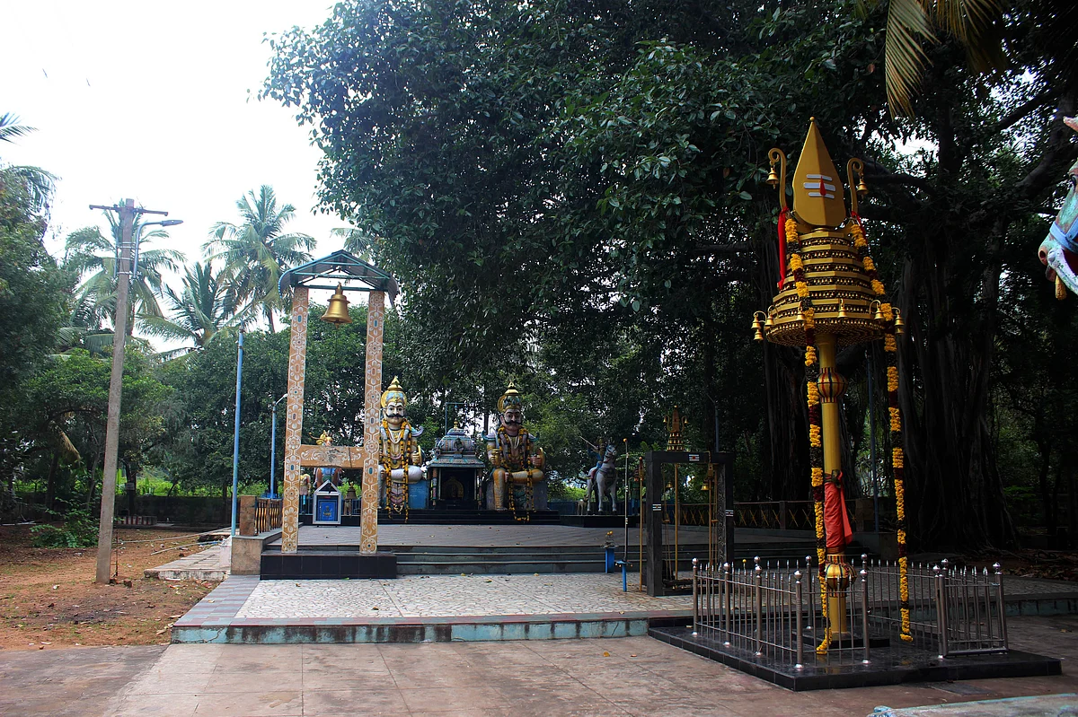 தங்க முனியப்பசாமி கோயில்