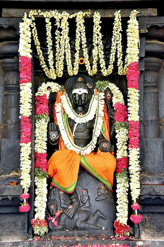 தட்சிணாமூர்த்தி