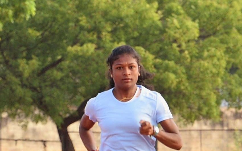 பாட்டியின் அரவணைப்பு, கைகூடிய ஒலிம்பிக் கனவு; யார் இந்த மதுரை ரேவதி?