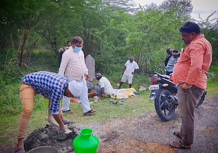 புனரமைப்பு பணி