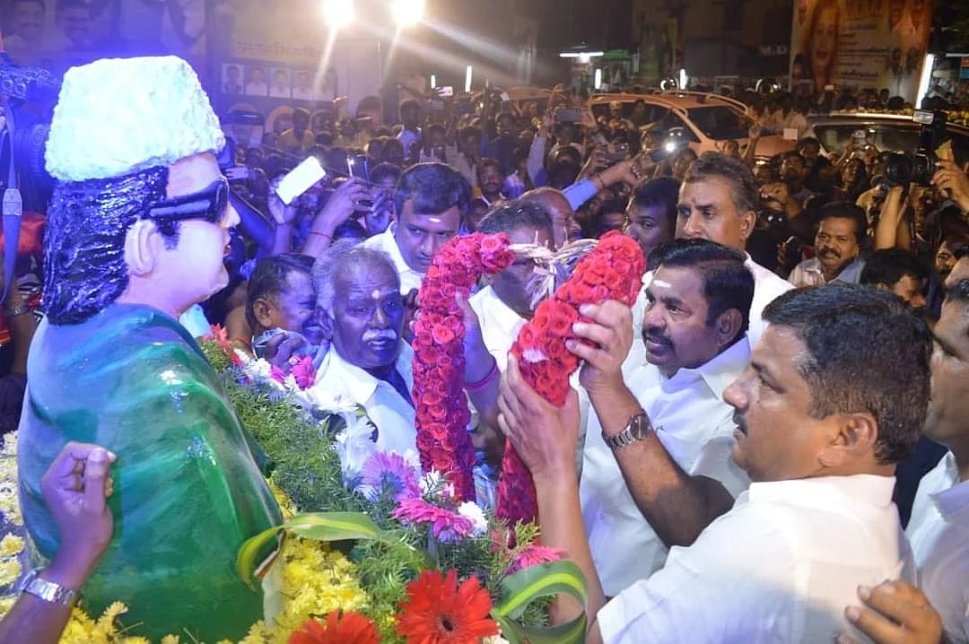 வேலுமணிக்கு பின்னால் ரகுநாத்