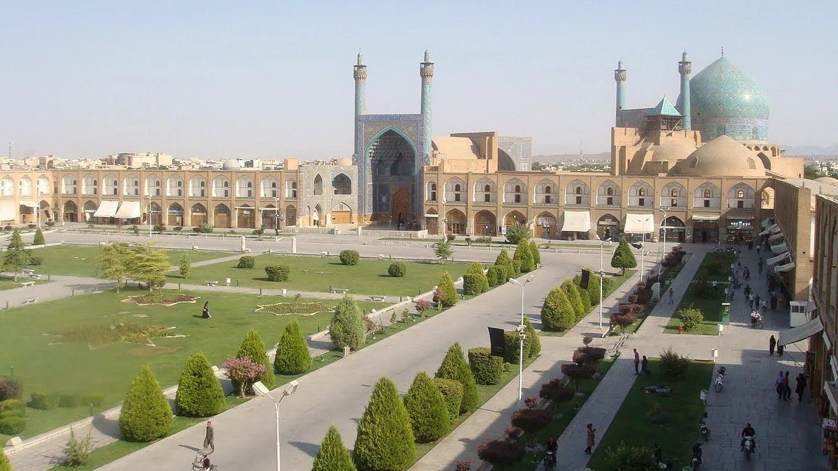 Magnificent Architecture – Mosque in Isfahan