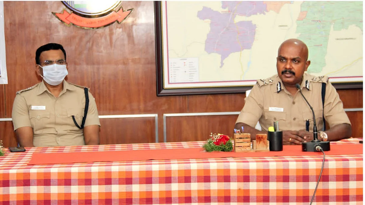 விழிப்புணர்வு நிகழ்வில் பாலகிருஷ்ணன்