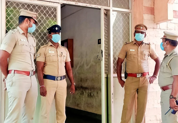பாதுகாப்புப் பணியில் காவல்துறை