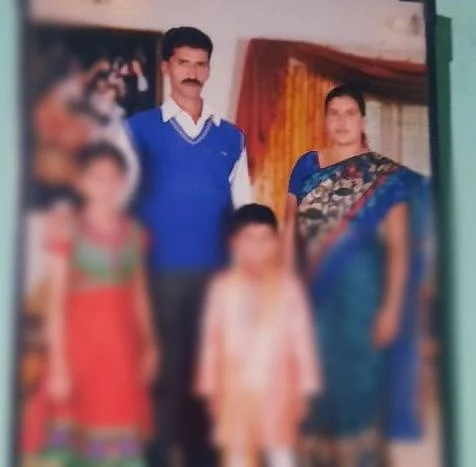 சடலமாக மீட்கப்பட்ட ஒரே குடும்பத்தைச் சேர்ந்த 4 பேர்