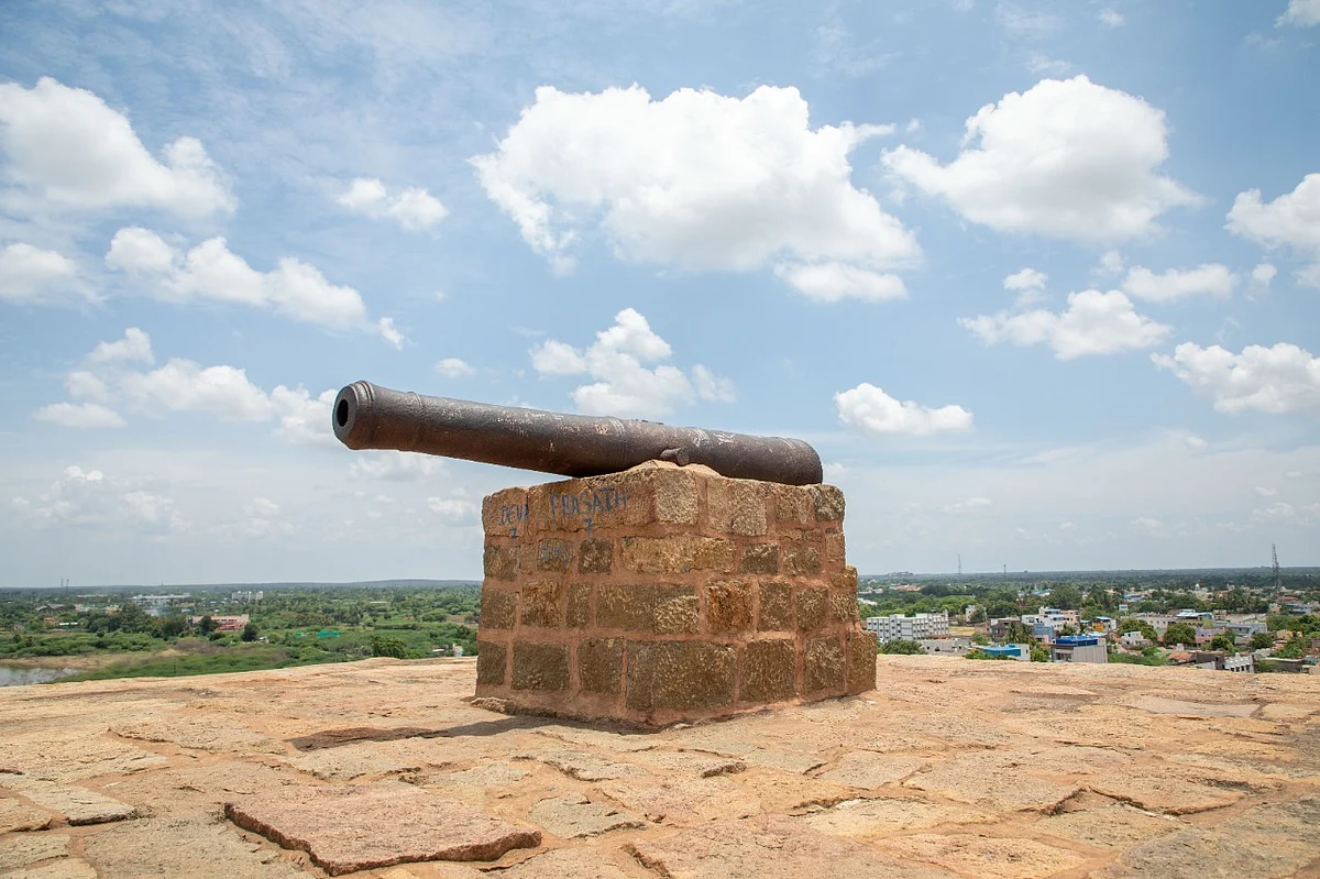 திருமயம் கோட்டை பீரங்கி