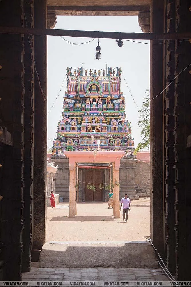 ஸ்ரீஞீலிவனநாதர் திருக்கோயில்