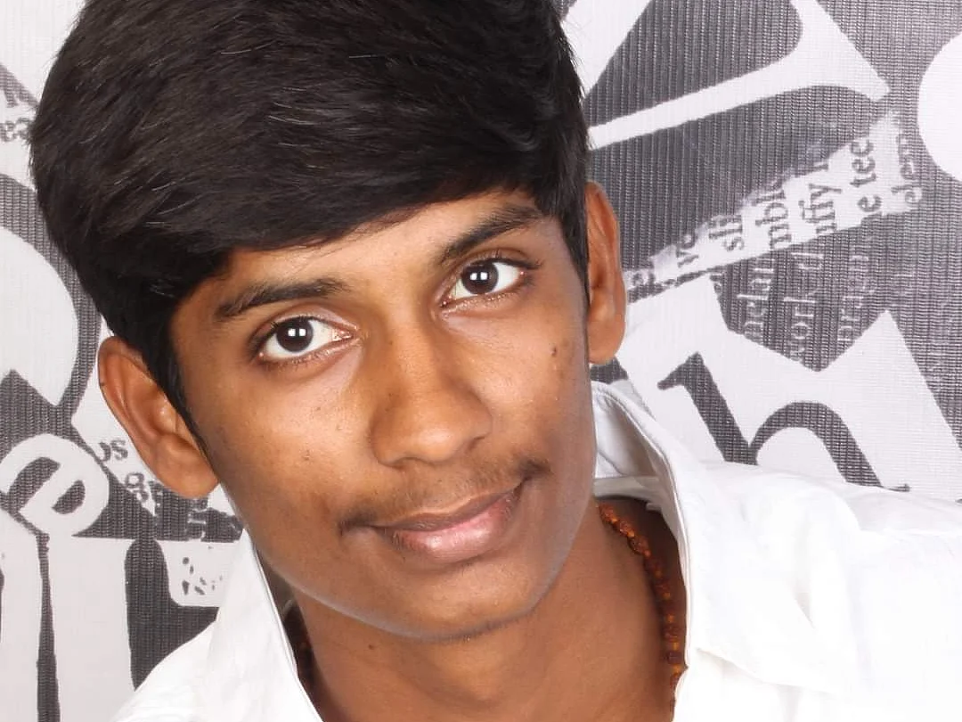 சிவகங்கை : கல்லூரி மாணவி பாலியல் வன்கொடுமை; தலைமறைவான பாஜக நிர்வாகி மீது வழக்கு பதிவு!