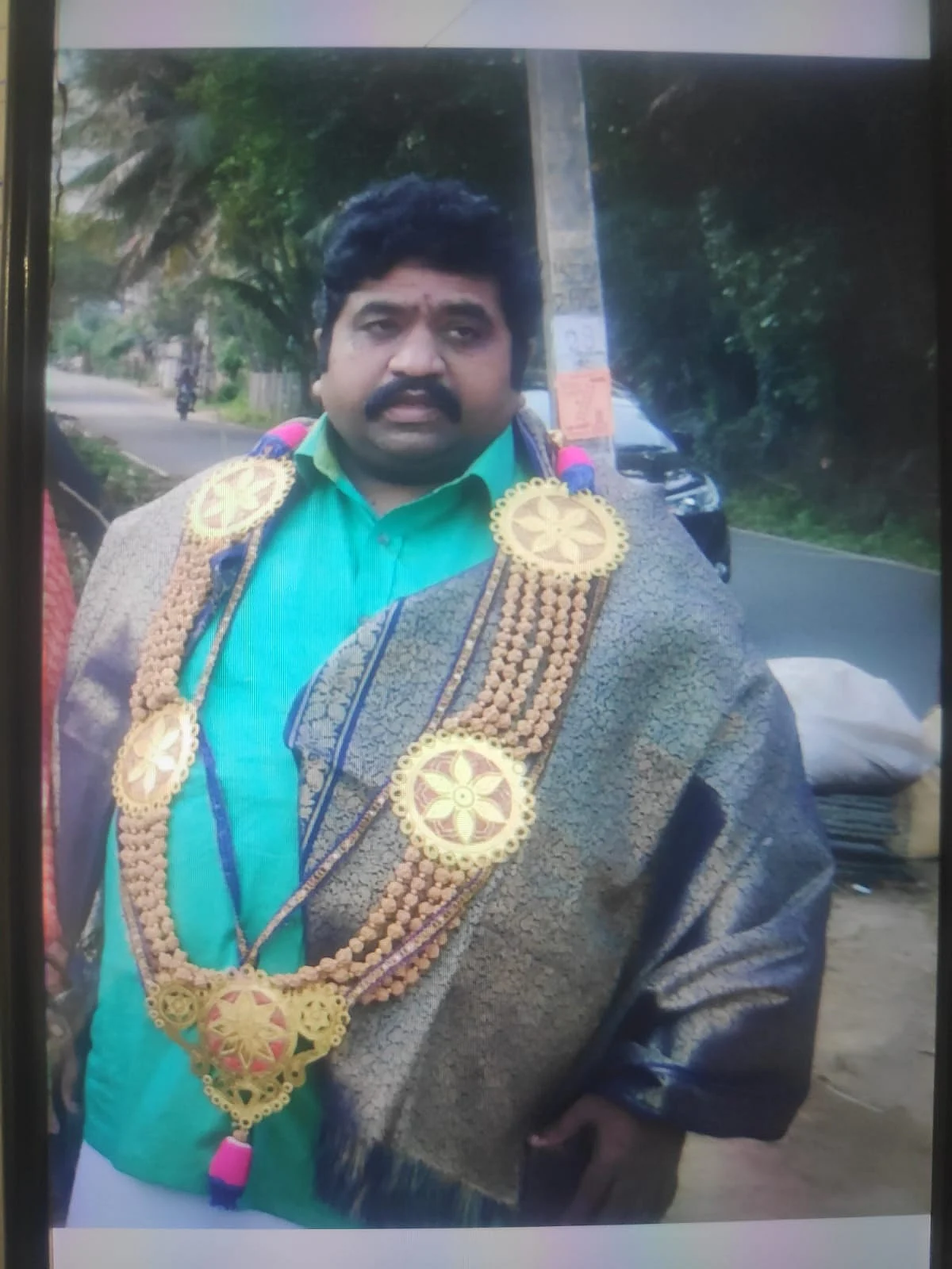 போலீஸ் கைதுசெய்த ஹெலிகாப்டர் சகோதரர்களில் ஒருவர்