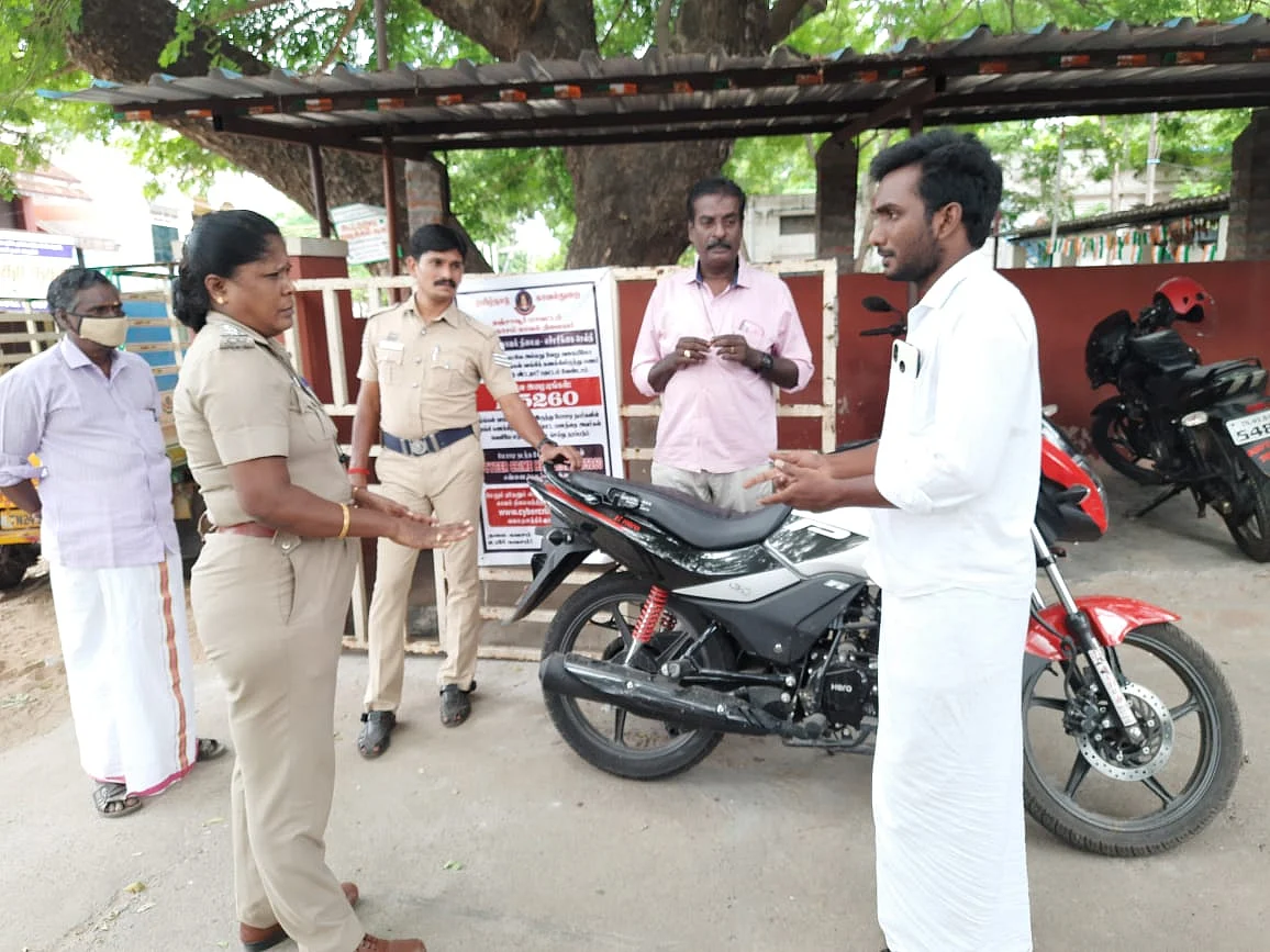 போலீஸ் விசாரணை