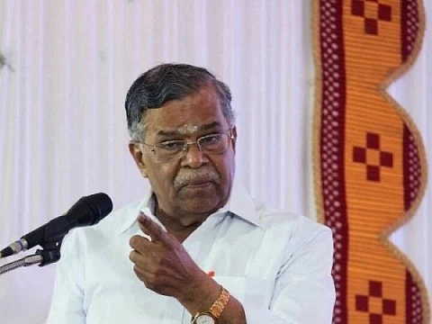 இல.கணேசன்: `அரசு ஊழியர் டு மணிப்பூர் ஆளுநர்' - அரசியல் பயணம் ஒரு பார்வை!