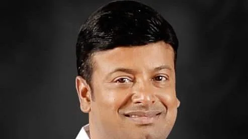 சந்திரபிரகாஷ்