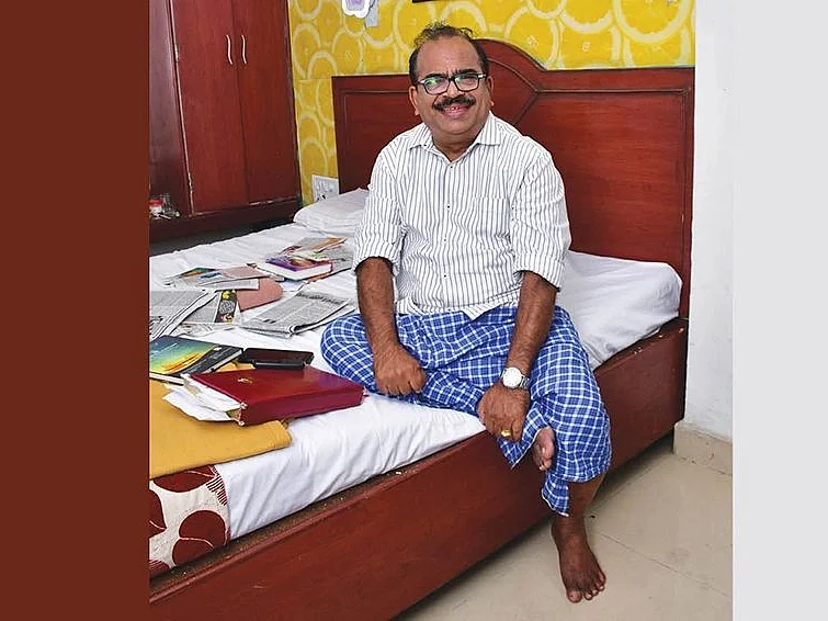 “இன்னைக்கு ஹோட்டலுக்கு பில் கட்டக்கூட என்கிட்ட பணம் இல்லை!”