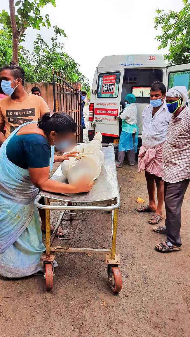 திருமண வரவேற்பு நிகழ்ச்சி; திமுக கட்சிக் கொடி நடும் பணி; 13 வயது சிறுவன் பலியான சோகம்!