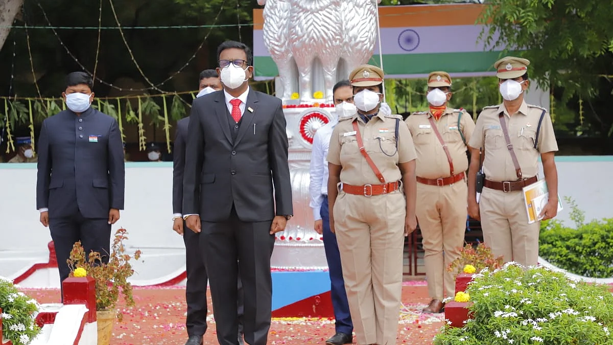 சுதந்திர தின விழாவில் கலெக்டர்