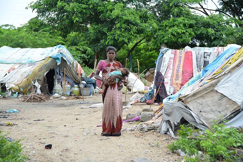 “பொணம் மட்டும்தான் எங்களைத் தொந்தரவு செய்யறதில்லை!”