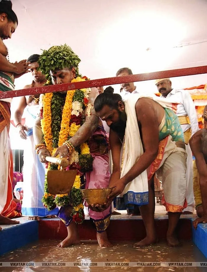பிட்டுத் திருவிழா - வைகை கரையடைக்கும் நிகழ்வு
