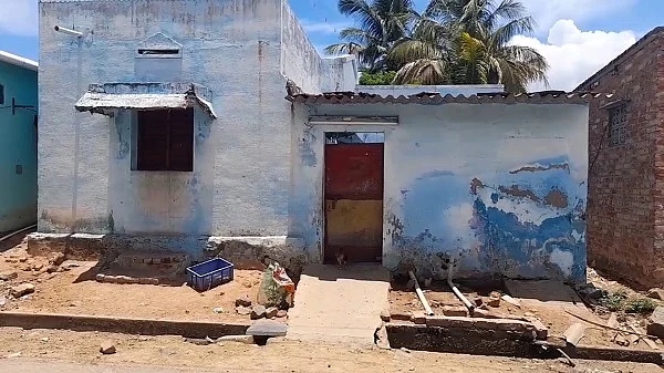 குழந்தை விற்பனை நடந்த வீடு