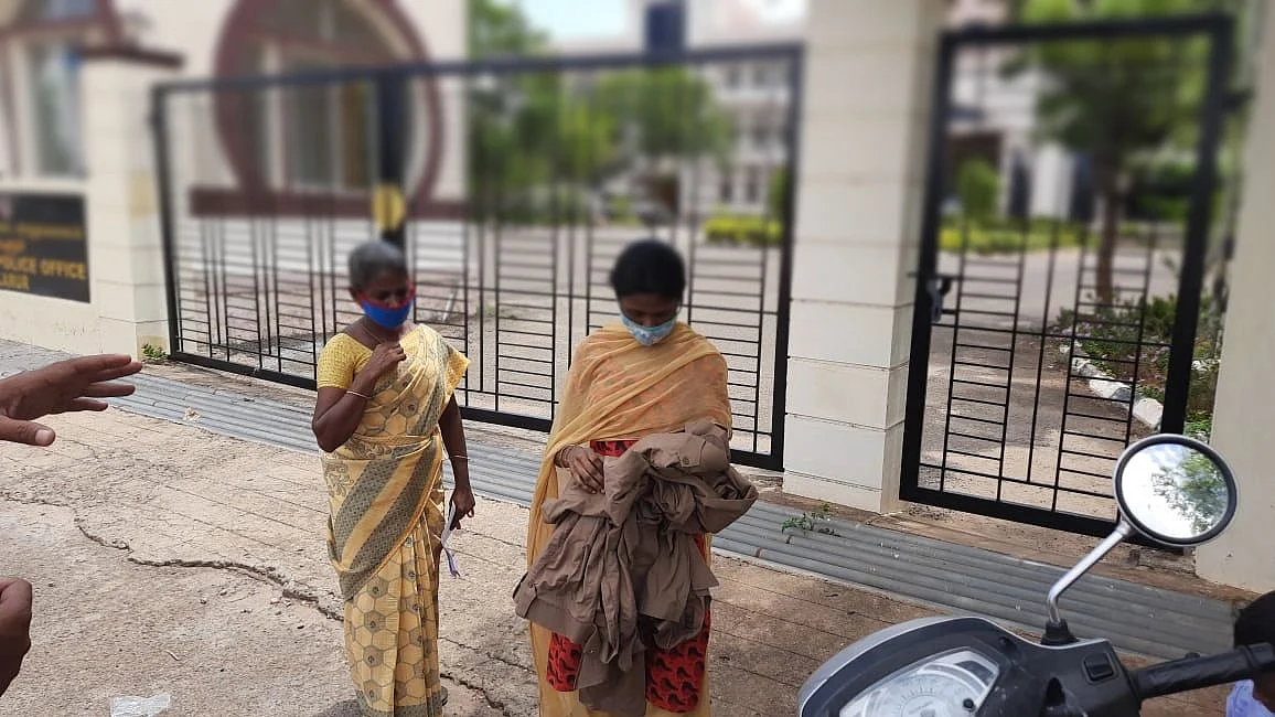 கௌசல்யா உடையோடு வனிதா