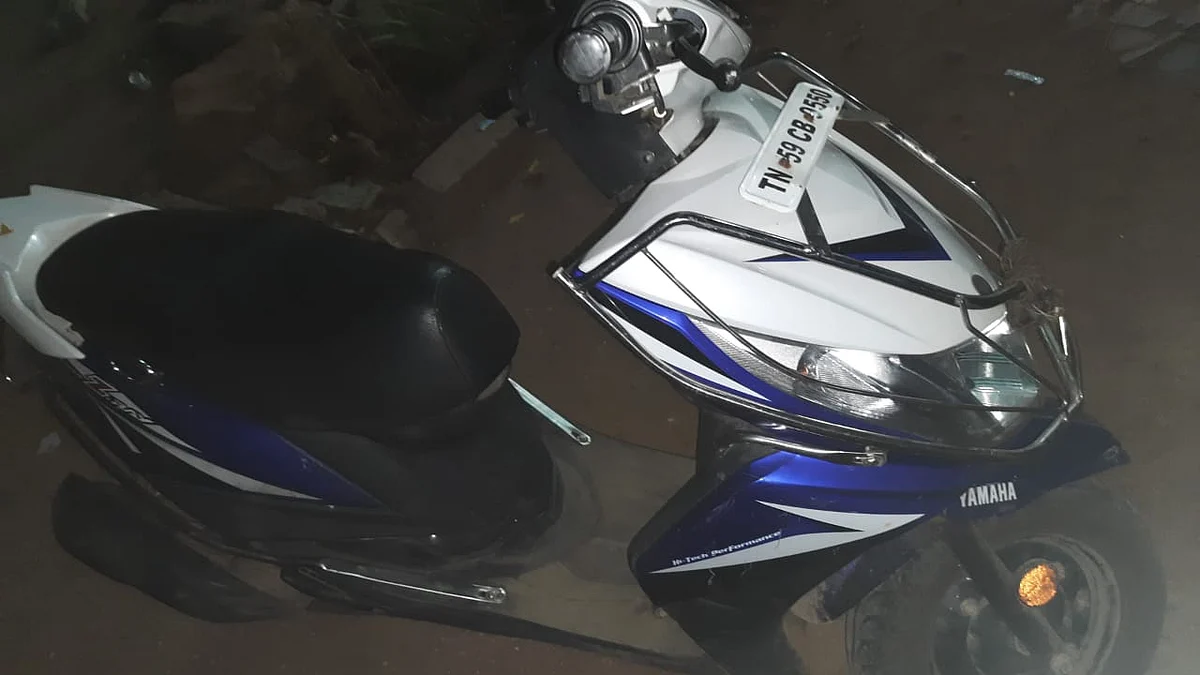 கடத்தலுக்கு பயன்படுத்திய பைக்
