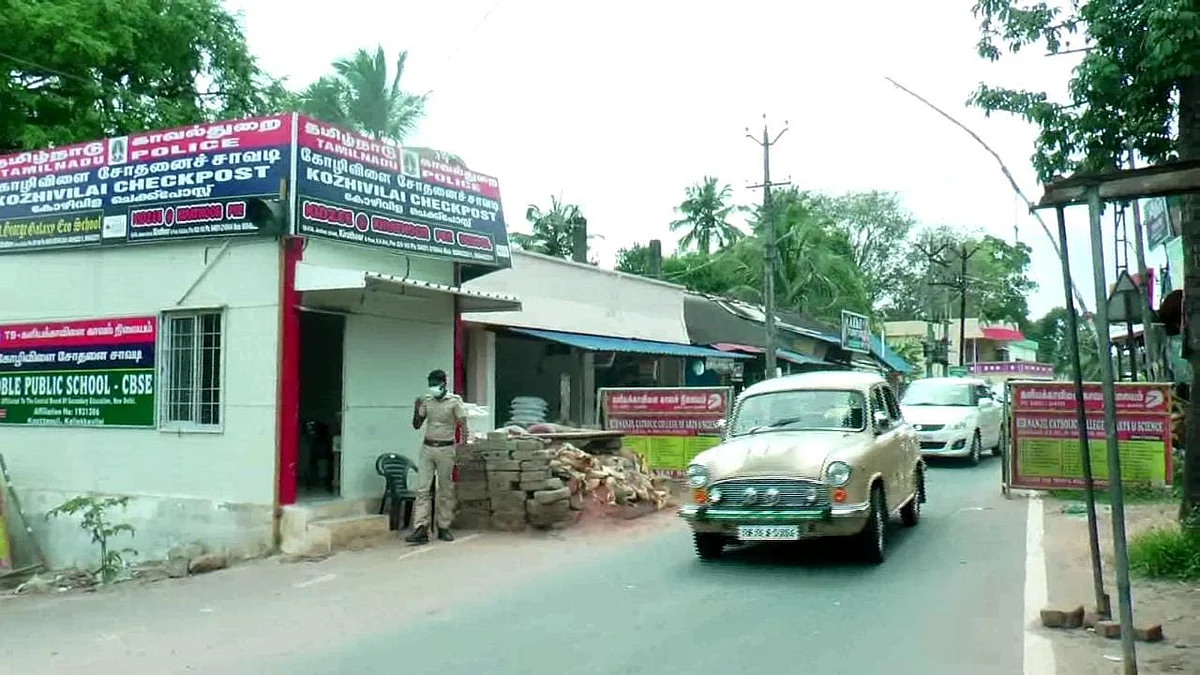 கேரளாவில் இருந்து தமிழகம் வரும் வாகனங்கள்