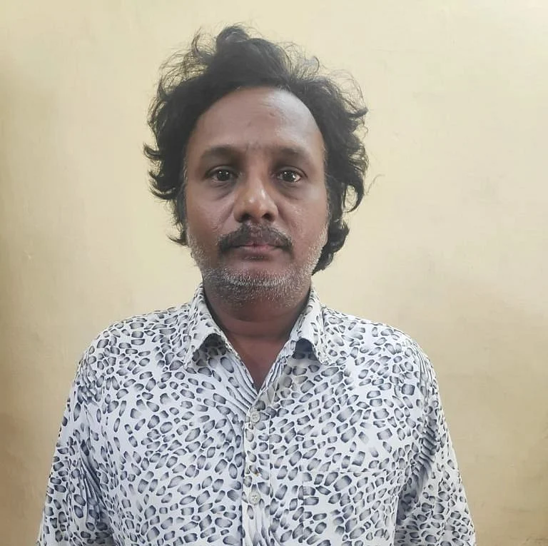 வச்லாவின் கணவர் லோகநாதன்