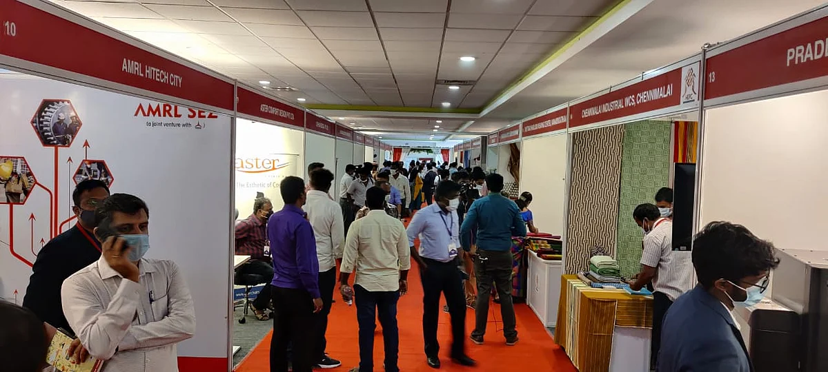 ஏற்றுமதி மாநாட்டில் நடந்த நிறுவனங்களின் ஸ்டால்கள்