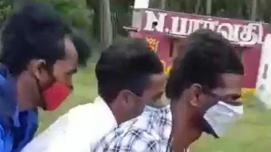 கவரிங் நகை பறிப்பு