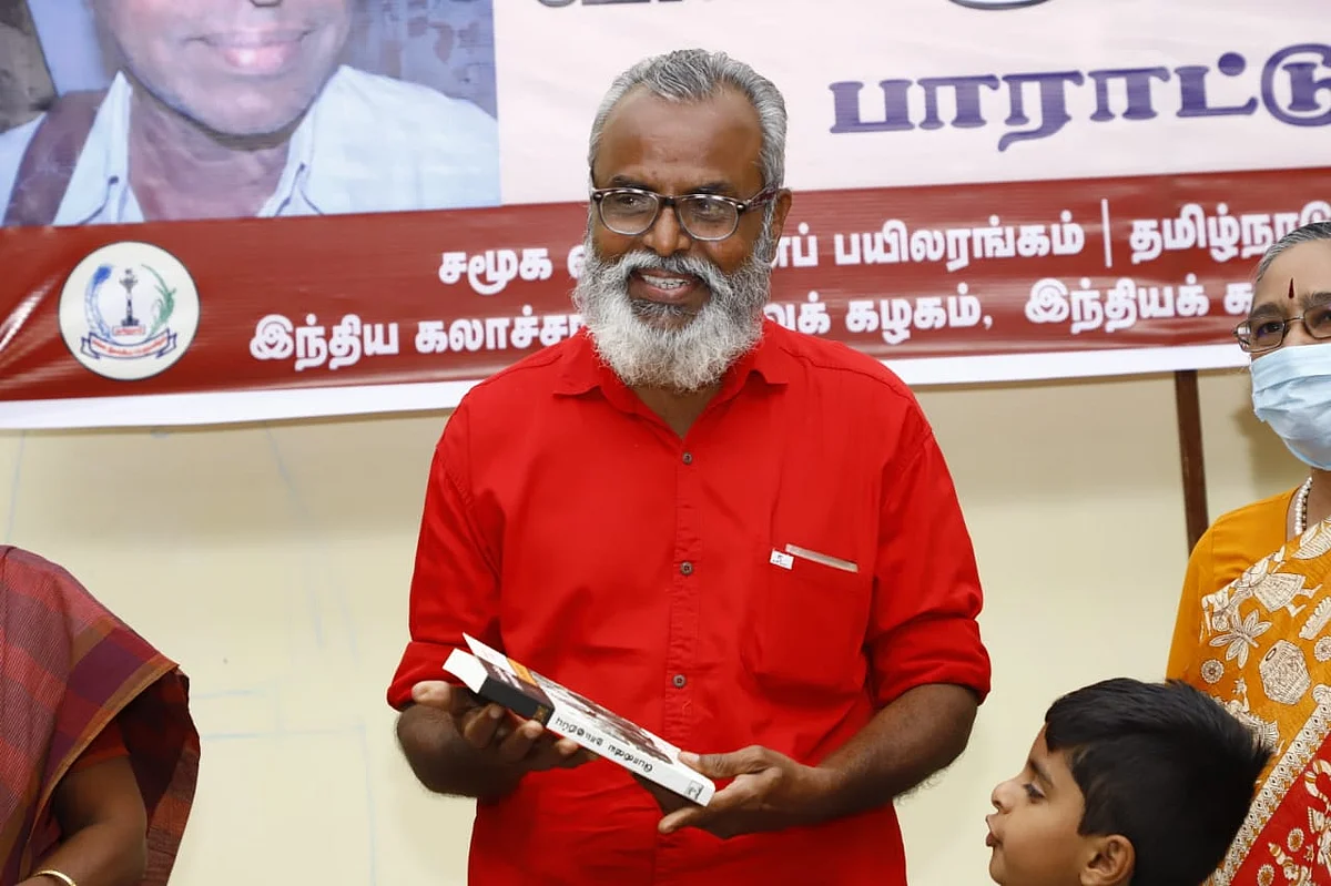 வி.பி.குணசேகரன்