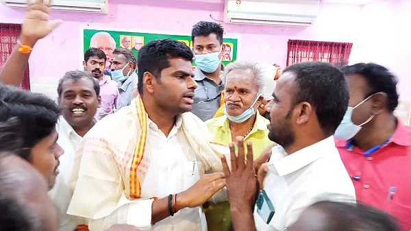 கட்சி நிர்வாகிகளுடன் அண்ணாமலை சந்திப்பு