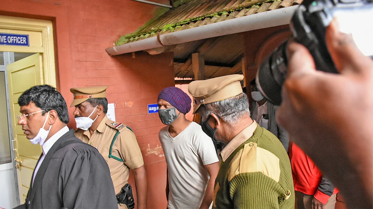 சயான்