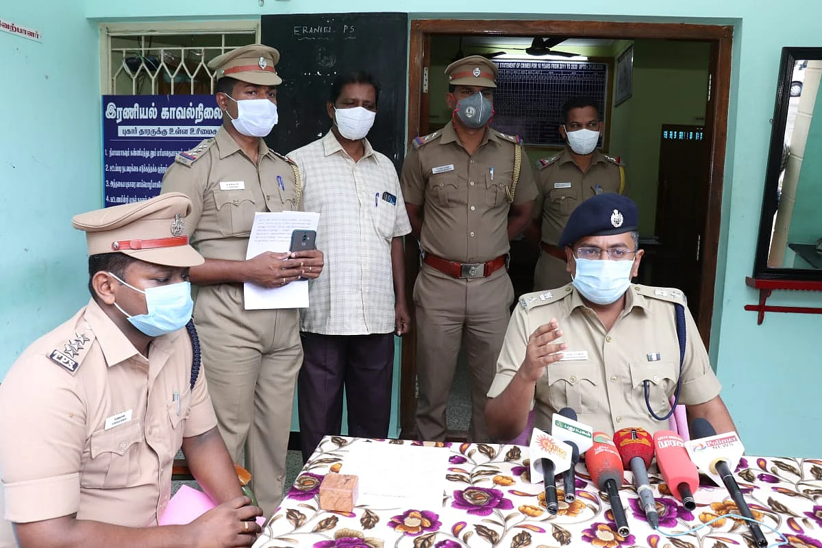 கொள்ளை குறித்து விவரிக்கும் எஸ்.பி பத்ரி நாராயணன்