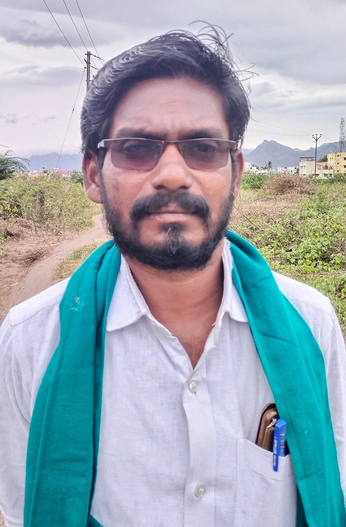 விவசாய சங்கத் தலைவர் சீனிராஜ்