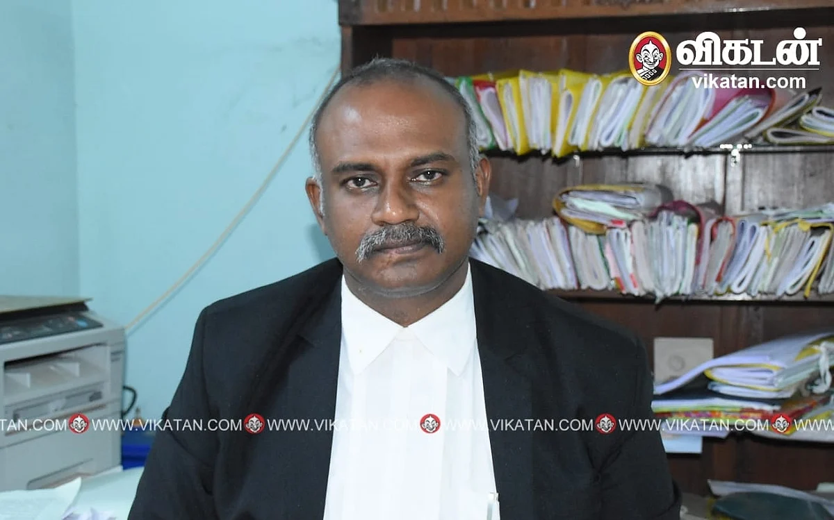 ரஜீஸ் ரூபஸ் - வழக்கறிஞர்
