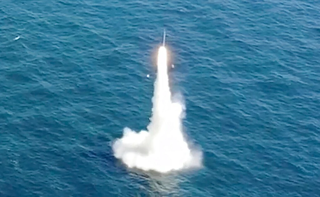 தென் கொரியா ஏவுகணை பரிசோதனை