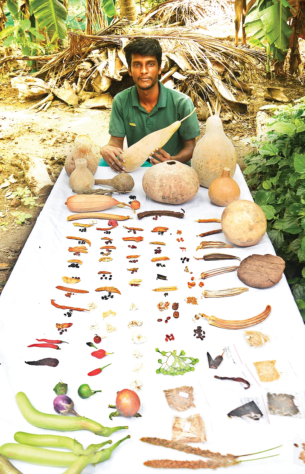 பாரம்பர்ய விதைகளுடன் சண்முகசுந்தரம்