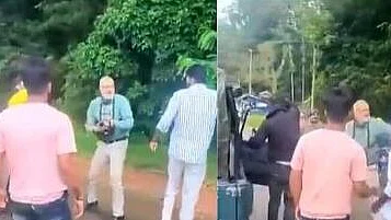 டி.வி.கிரிஷ் மீது தாக்குதல்