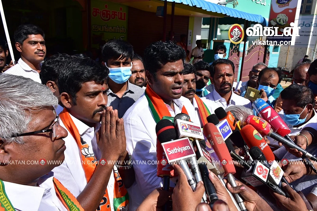 செய்தியாளர்களிடம் பேசிய அண்ணாமலை