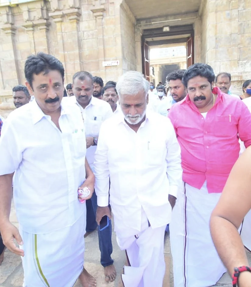 இந்து சமய அறநிலையத் துறை அமைச்சர் சேகர் பாபு கோயிலில் ஆய்வு
