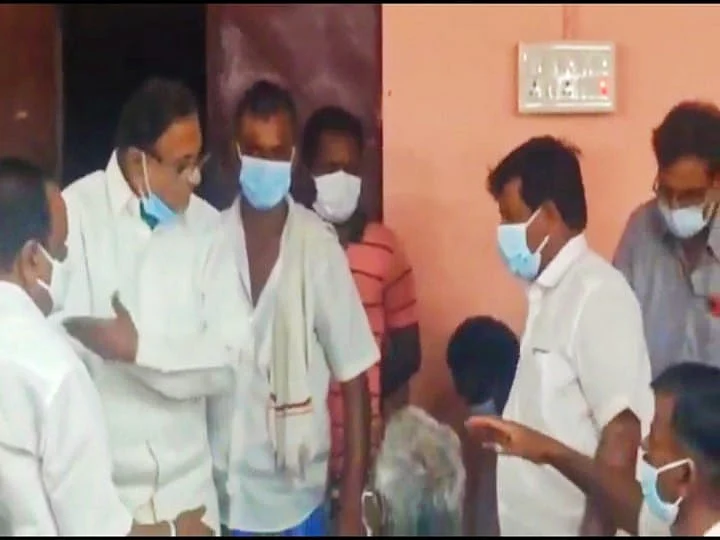 ஆலோசனைக் கூட்டத்தில்...