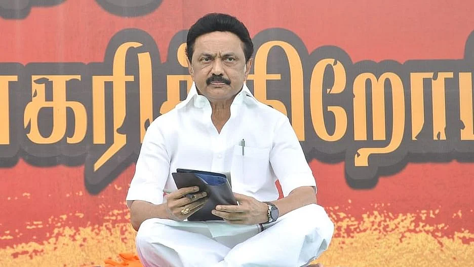 அரசுப் பணிகளில் பெண்களுக்கு 40 சதவிகித இடஒதுக்கீடு - நடைமுறை குழப்பத்தால் ஆண்களுக்கு பாதிப்பா?
