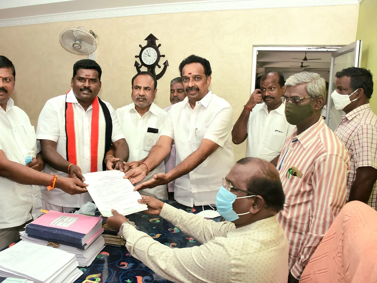 `திமுக அரசின் நகைக்கடன் தள்ளுபடியில் ஏகப்பட்ட நிபந்தனைகள்..!’ - குற்றம்சாட்டும் எம்.ஆர்.விஜயபாஸ்கர்
