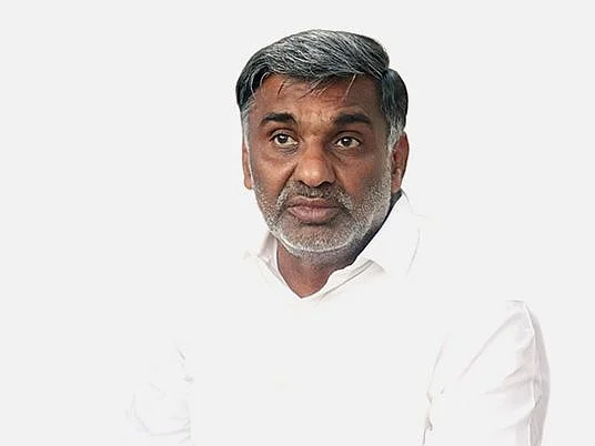 `பள்ளி பருவத்திலேயே பென்ஸ்; 40 ஆண்டுகள் பழைமையான ரோல்ஸ் ராய்ஸ்!’ - ரெய்டு குறித்து கே.சி.வீரமணி