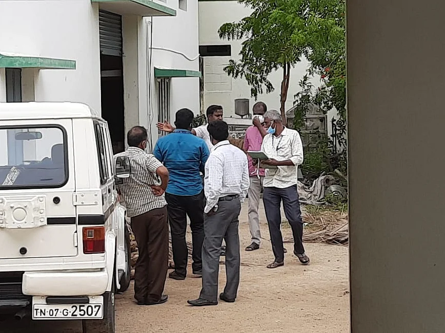 `உள்ளாட்சித் தேர்தல் முடியும்வரை விலக்கு' -லஞ்ச ஒழிப்புத்துறைக்கு எம்.ஆர்.விஐயபாஸ்கர் கடிதம்