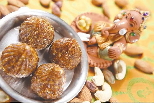 கஜூர் மோதகம்
