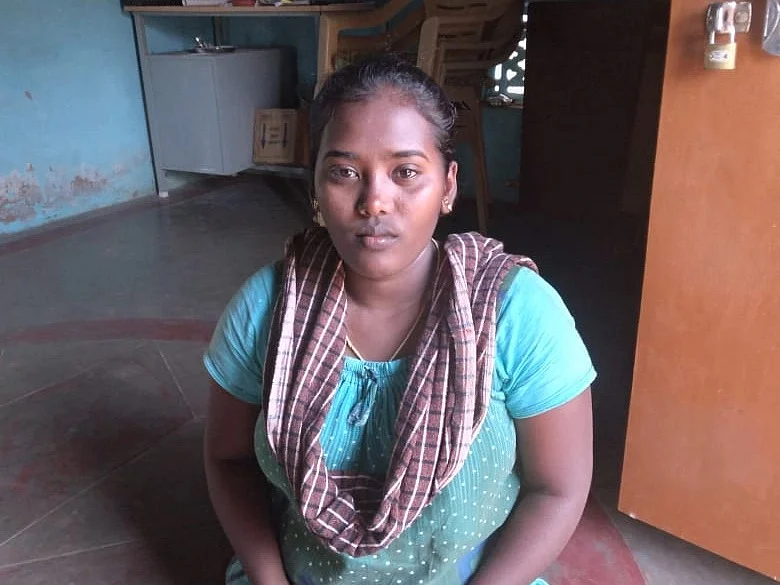 `திரும்பவும் எல்லாருக்கும் சேவை செய்யணும்!' - திடீரென இருண்ட வாழ்க்கை; மீள போராடும் செவிலியர்