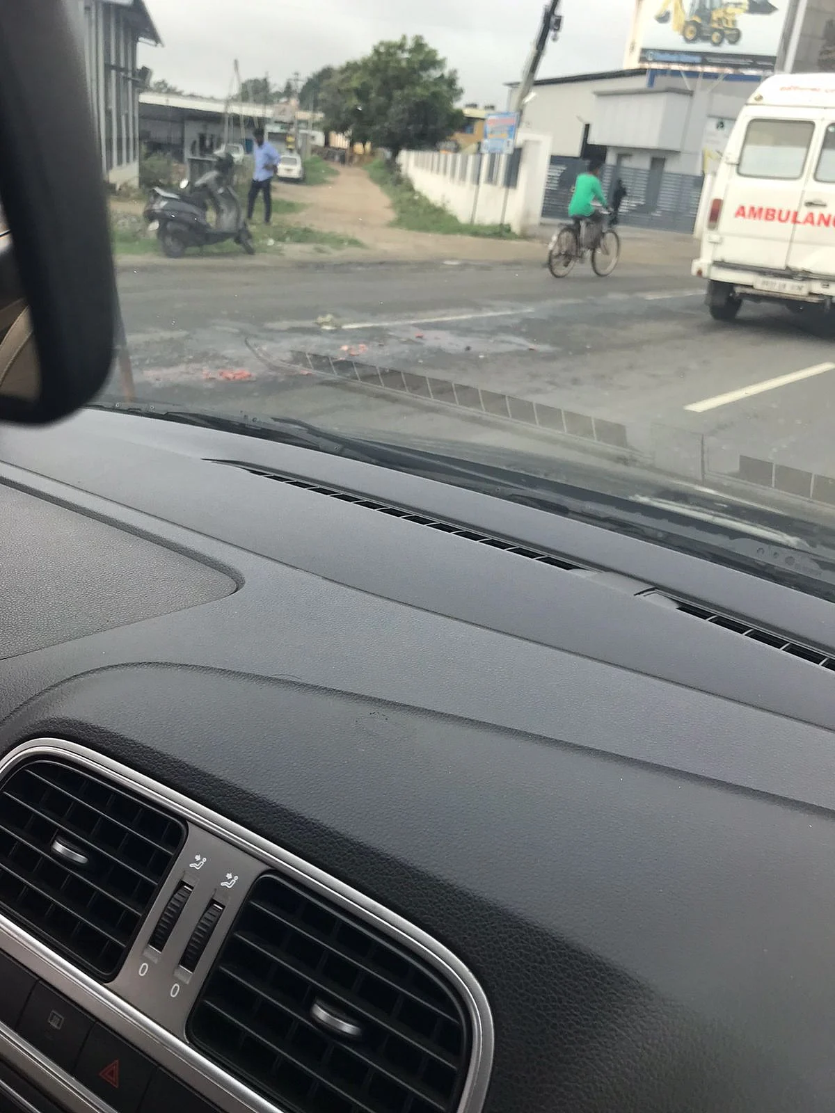 கோவை கார் விபத்து