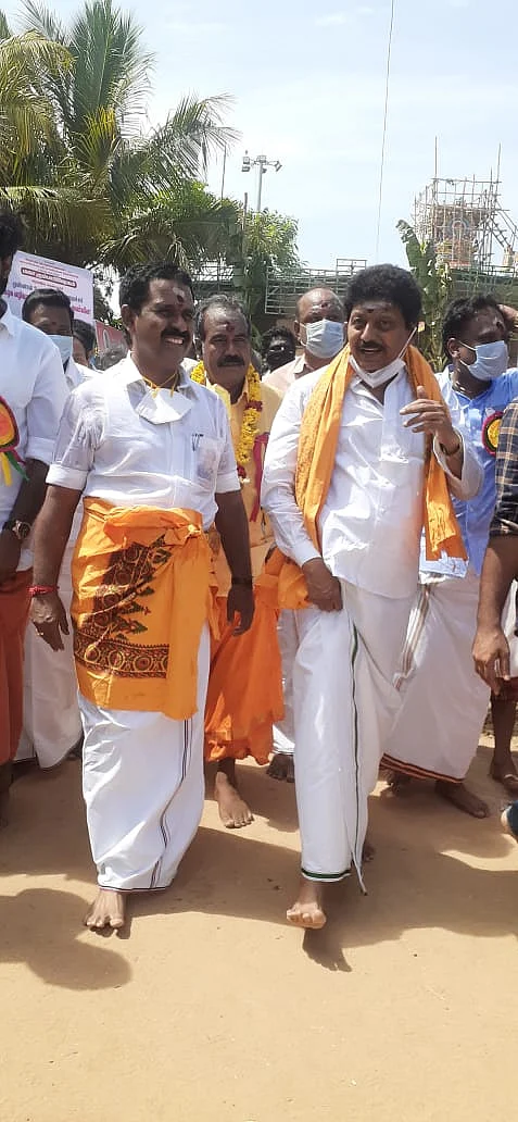ஆர்.காமராஜ், திவாகரன்